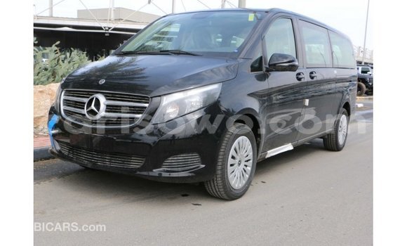 Sayi Imported Mercedes-Benz 250 Black Mota in Import - Dubai a Benin Sayi Imported Mercedes-Benz 250 Black Mota in Import - Dubai a Benin
