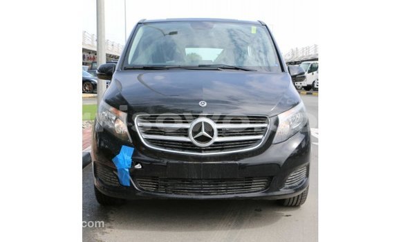 Sayi Imported Mercedes-Benz 250 Black Mota in Import - Dubai a Benin Sayi Imported Mercedes-Benz 250 Black Mota in Import - Dubai a Benin