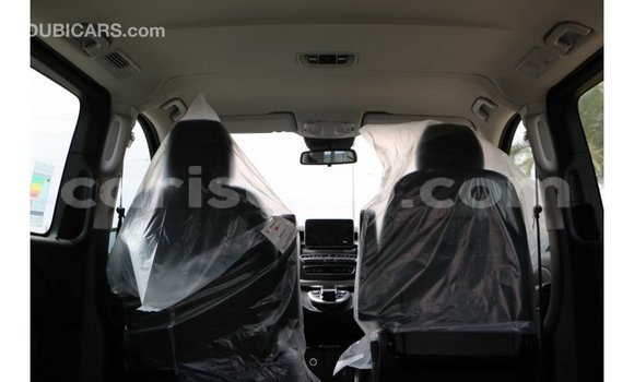 Sayi Imported Mercedes-Benz 250 Black Mota in Import - Dubai a Benin Sayi Imported Mercedes-Benz 250 Black Mota in Import - Dubai a Benin