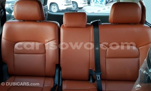 Ra Imported Toyota Land Cruiser funfun Ọkọ̀ in Import - Dubai ni Benin Ra Imported Toyota Land Cruiser funfun Ọkọ̀ in Import - Dubai ni Benin