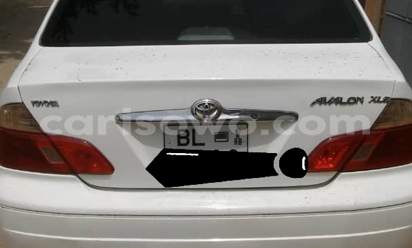 Ra Àlòkù Toyota Avalon funfun Ọkọ̀ in Cotonou ni Benin Ra Àlòkù Toyota Avalon funfun Ọkọ̀ in Cotonou ni Benin