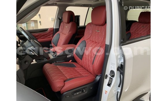 Sayi Imported Lexus LX White Mota in Import - Dubai a Benin Sayi Imported Lexus LX White Mota in Import - Dubai a Benin