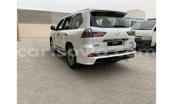 Sayi Imported Lexus LX White Mota in Import - Dubai a Benin Sayi Imported Lexus LX White Mota in Import - Dubai a Benin