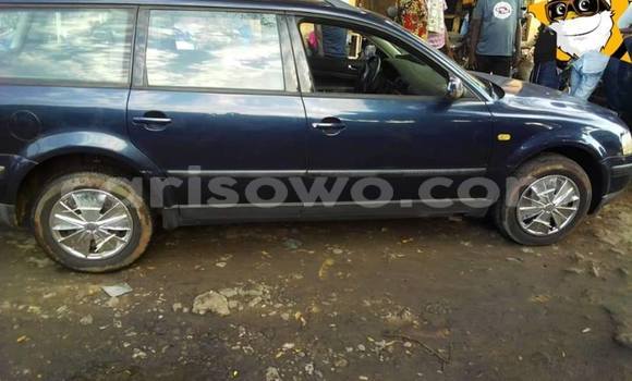 Acheter Occasion Voiture Volkswagen Passat Bleu à Cotonou, Benin Acheter Occasion Voiture Volkswagen Passat Bleu à Cotonou, Benin