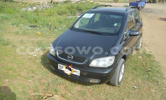 Acheter Occasion Voiture Opel Zafira Noir à Cotonou, Benin Acheter Occasion Voiture Opel Zafira Noir à Cotonou, Benin
