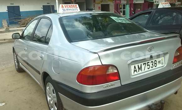 Buy Used Toyota Avensis Silver Car in Cotonou in Benign Buy Used Toyota Avensis Silver Car in Cotonou in Benign