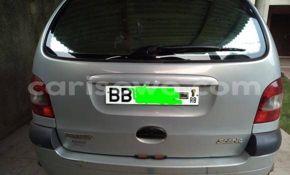 Sayi Na hannu Renault Scenic Azurfa Mota in Abomey Calavi a Benin Sayi Na hannu Renault Scenic Azurfa Mota in Abomey Calavi a Benin