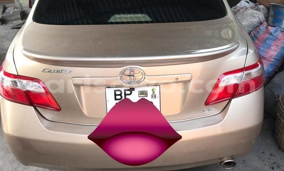 Acheter Occasion Voiture Toyota Camry Beige à Abomey Calavi, Benin Acheter Occasion Voiture Toyota Camry Beige à Abomey Calavi, Benin