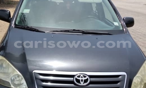 Acheter Occasion Voiture Toyota Avensis Verso Noir à Cotonou, Benin Acheter Occasion Voiture Toyota Avensis Verso Noir à Cotonou, Benin