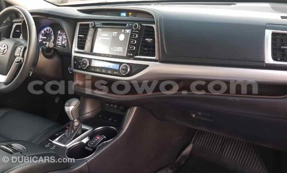 Ra Imported Toyota Highlander Miiran Ọkọ̀ in Import - Dubai ni Benin Ra Imported Toyota Highlander Miiran Ọkọ̀ in Import - Dubai ni Benin