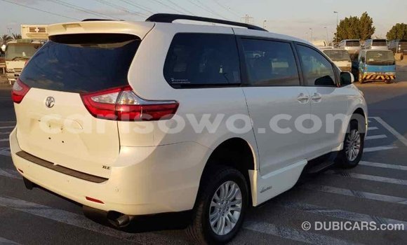 Ra Imported Toyota Sienna funfun Ọkọ̀ in Import - Dubai ni Benin Ra Imported Toyota Sienna funfun Ọkọ̀ in Import - Dubai ni Benin