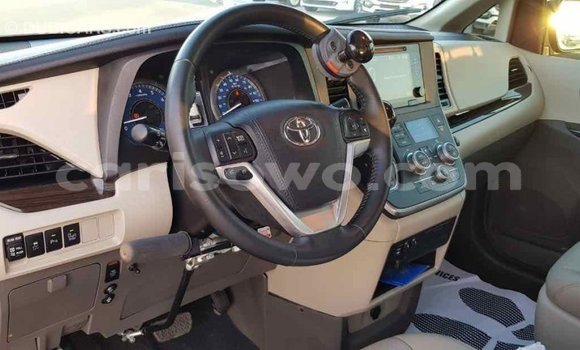 Ra Imported Toyota Sienna funfun Ọkọ̀ in Import - Dubai ni Benin Ra Imported Toyota Sienna funfun Ọkọ̀ in Import - Dubai ni Benin