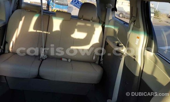 Ra Imported Toyota Sienna funfun Ọkọ̀ in Import - Dubai ni Benin Ra Imported Toyota Sienna funfun Ọkọ̀ in Import - Dubai ni Benin