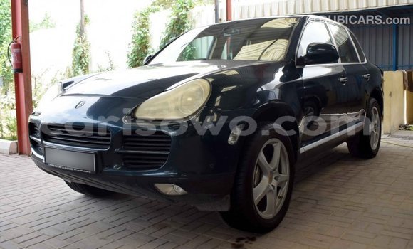 Ra Imported Porsche Cayenne Alawọ ewe Ọkọ̀ in Import - Dubai ni Benin Ra Imported Porsche Cayenne Alawọ ewe Ọkọ̀ in Import - Dubai ni Benin