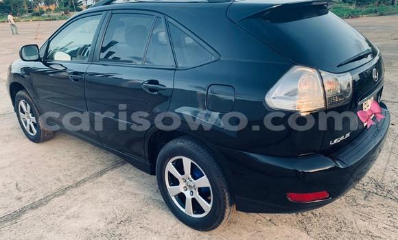 Sayi Na hannu Lexus RX 330 Black Mota in Cotonou a Benin Sayi Na hannu Lexus RX 330 Black Mota in Cotonou a Benin