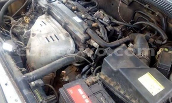 Sayi Na hannu Toyota Avensis Azurfa Mota in Cotonou a Benin Sayi Na hannu Toyota Avensis Azurfa Mota in Cotonou a Benin