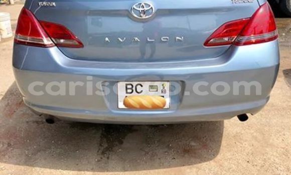 Sayi Na hannu Toyota Avalon Blue Mota in Cotonou a Benin Sayi Na hannu Toyota Avalon Blue Mota in Cotonou a Benin