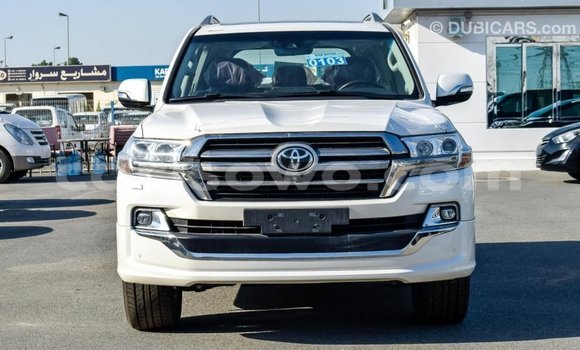 Buy Import Toyota Land Cruiser White Car in Import - Dubai in Benign Buy Import Toyota Land Cruiser White Car in Import - Dubai in Benign