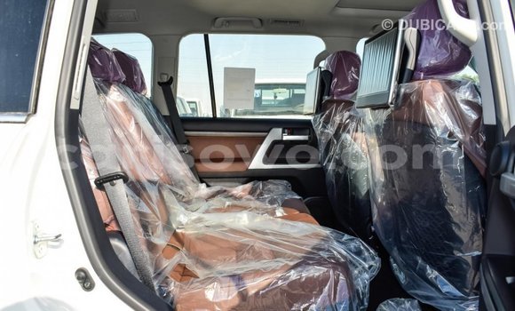 Buy Import Toyota Land Cruiser White Car in Import - Dubai in Benign Buy Import Toyota Land Cruiser White Car in Import - Dubai in Benign