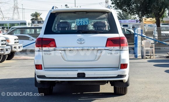Buy Import Toyota Land Cruiser White Car in Import - Dubai in Benign Buy Import Toyota Land Cruiser White Car in Import - Dubai in Benign