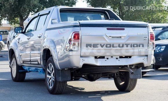 Ra Imported Toyota Hilux Miiran Ọkọ̀ in Import - Dubai ni Benin Ra Imported Toyota Hilux Miiran Ọkọ̀ in Import - Dubai ni Benin