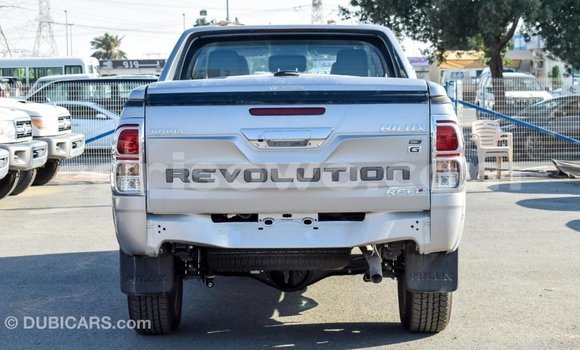 Ra Imported Toyota Hilux Miiran Ọkọ̀ in Import - Dubai ni Benin Ra Imported Toyota Hilux Miiran Ọkọ̀ in Import - Dubai ni Benin