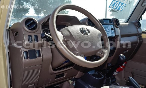 Ra Imported Toyota Land Cruiser Alagara Ọkọ̀ in Import - Dubai ni Benin Ra Imported Toyota Land Cruiser Alagara Ọkọ̀ in Import - Dubai ni Benin