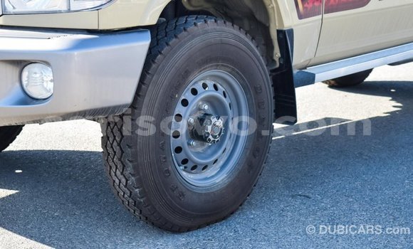 Ra Imported Toyota Land Cruiser Alagara Ọkọ̀ in Import - Dubai ni Benin Ra Imported Toyota Land Cruiser Alagara Ọkọ̀ in Import - Dubai ni Benin