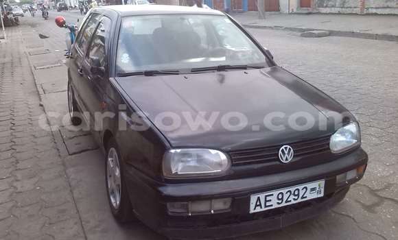 Sayi Na hannu Volkswagen Golf Black Mota in Cotonou a Benin