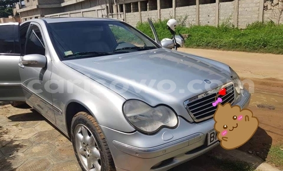 Ra Àlòkù Mercedes-Benz C–Class Silver Ọkọ̀ in Cotonou ni Benin Ra Àlòkù Mercedes-Benz C–Class Silver Ọkọ̀ in Cotonou ni Benin