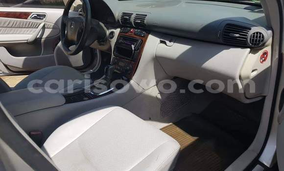 Ra Àlòkù Mercedes-Benz C–Class Silver Ọkọ̀ in Cotonou ni Benin Ra Àlòkù Mercedes-Benz C–Class Silver Ọkọ̀ in Cotonou ni Benin