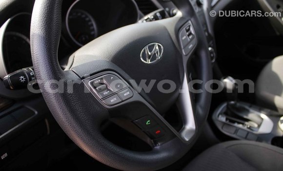Acheter Import Voiture Hyundai Santa Fe Noir à Import - Dubai, Benin Acheter Import Voiture Hyundai Santa Fe Noir à Import - Dubai, Benin
