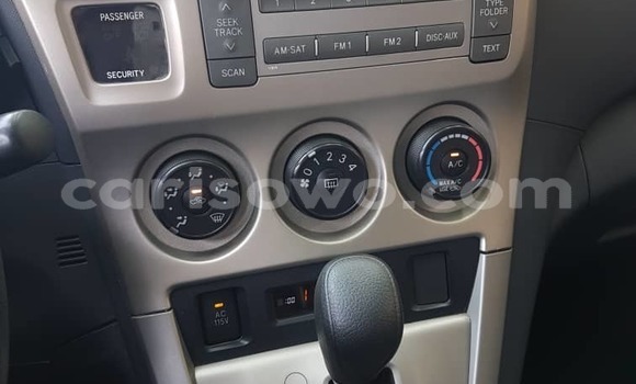 Ra Àlòkù Toyota Matrix Blue Ọkọ̀ in Cotonou ni Benin Ra Àlòkù Toyota Matrix Blue Ọkọ̀ in Cotonou ni Benin