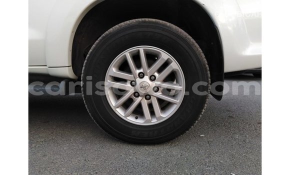 Ra Imported Toyota Fortuner funfun Ọkọ̀ in Import - Dubai ni Benin Ra Imported Toyota Fortuner funfun Ọkọ̀ in Import - Dubai ni Benin