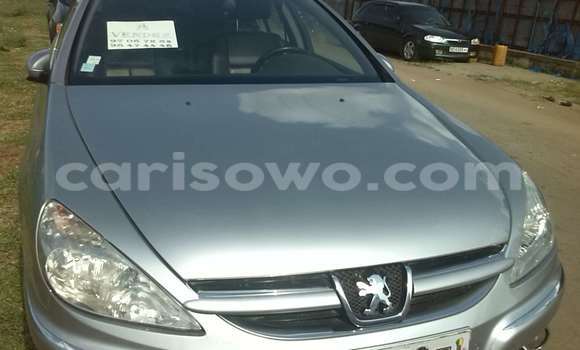 Acheter Occasion Voiture Peugeot 607 Gris à Cotonou, Benin Acheter Occasion Voiture Peugeot 607 Gris à Cotonou, Benin