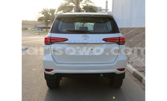 Sayi Imported Toyota Fortuner Black Mota in Import - Dubai a Benin Sayi Imported Toyota Fortuner Black Mota in Import - Dubai a Benin