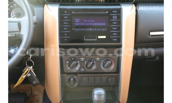 Sayi Imported Toyota Fortuner Black Mota in Import - Dubai a Benin Sayi Imported Toyota Fortuner Black Mota in Import - Dubai a Benin