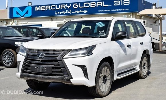 Acheter Import Voiture Lexus LX Blanc à Import - Dubai, Benin Acheter Import Voiture Lexus LX Blanc à Import - Dubai, Benin
