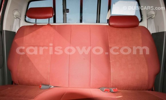 Acheter Import Voiture Toyota Hilux Rouge à Import - Dubai, Benin Acheter Import Voiture Toyota Hilux Rouge à Import - Dubai, Benin