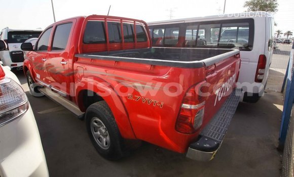 Acheter Import Voiture Toyota Hilux Rouge à Import - Dubai, Benin Acheter Import Voiture Toyota Hilux Rouge à Import - Dubai, Benin