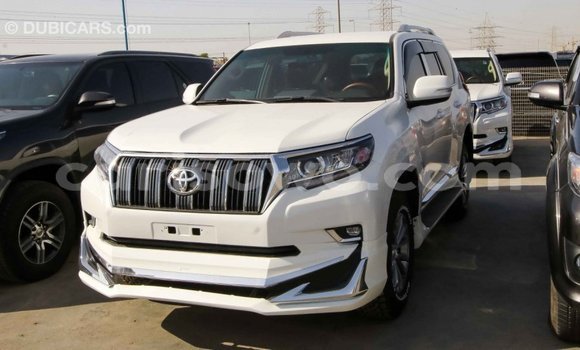 Sayi Imported Toyota Prado White Mota in Import - Dubai a Benin Sayi Imported Toyota Prado White Mota in Import - Dubai a Benin