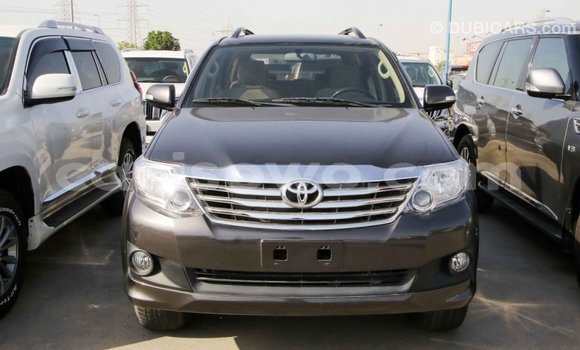 Acheter Import Voiture Toyota Fortuner Autre à Import - Dubai, Benin Acheter Import Voiture Toyota Fortuner Autre à Import - Dubai, Benin