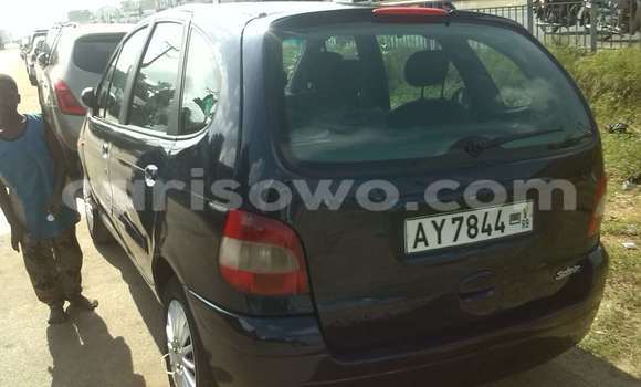 Acheter Occasion Voiture Renault Scenic Bleu à Cotonou, Benin Acheter Occasion Voiture Renault Scenic Bleu à Cotonou, Benin