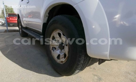 Acheter Import Voiture Toyota Fortuner Blanc à Import - Dubai, Benin Acheter Import Voiture Toyota Fortuner Blanc à Import - Dubai, Benin