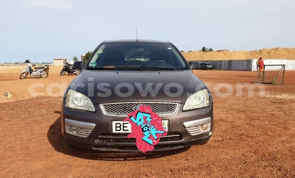 Acheter Occasion Voiture Ford Focus Marron à Cotonou, Benin Acheter Occasion Voiture Ford Focus Marron à Cotonou, Benin