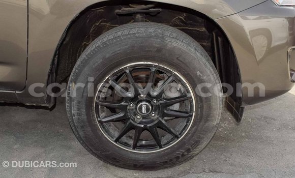 Acheter Import Utilitaire Toyota HiAce Autre à Import - Dubai, Benin Acheter Import Utilitaire Toyota HiAce Autre à Import - Dubai, Benin