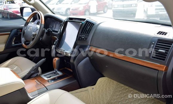 Ra Imported Toyota Land Cruiser Miiran Ọkọ̀ in Import - Dubai ni Benin Ra Imported Toyota Land Cruiser Miiran Ọkọ̀ in Import - Dubai ni Benin