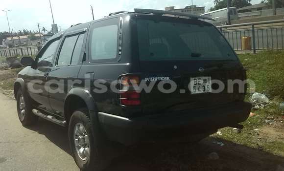 Acheter Occasion Voiture Nissan Pathfinder Noir à Cotonou, Benin Acheter Occasion Voiture Nissan Pathfinder Noir à Cotonou, Benin