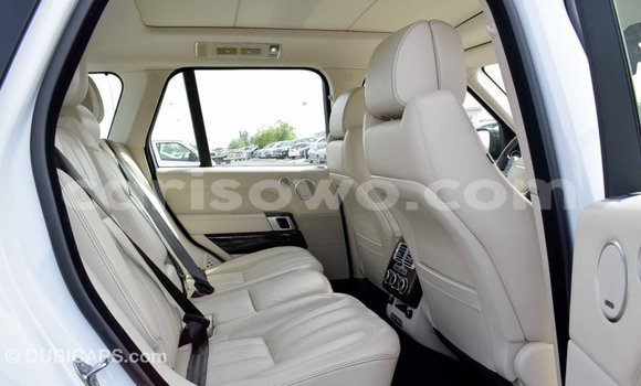 Ra Imported Land Rover Range Rover funfun Ọkọ̀ in Import - Dubai ni Benin Ra Imported Land Rover Range Rover funfun Ọkọ̀ in Import - Dubai ni Benin
