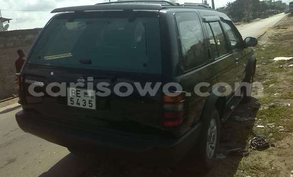 Acheter Occasion Voiture Nissan Pathfinder Noir à Cotonou, Benin Acheter Occasion Voiture Nissan Pathfinder Noir à Cotonou, Benin